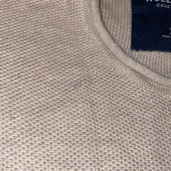 Hollister Short Sleeve Shirt - Picture 4 of 5